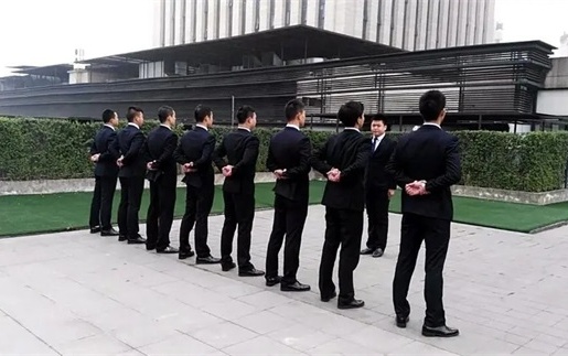 成都揭秘：如何选择靠谱的收债公司？老司机给你支招